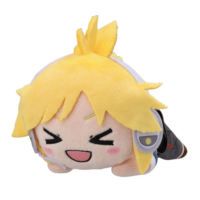 「劇場版プロジェクトセカイ 壊れたセカイと歌えないミク」 寝そべり ぬいぐるみ“ストリートのセカイの鏡音レン”